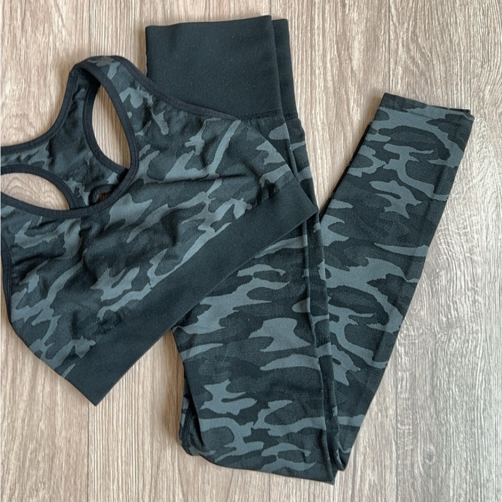 SoulCycle Black & Grey Camo Seamless leggings